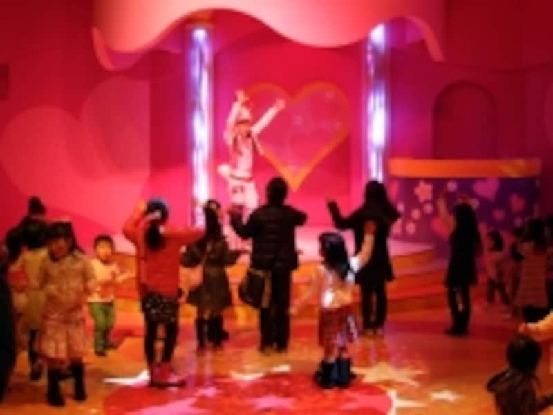 モッピーのラッキー・ダンス・パーティ