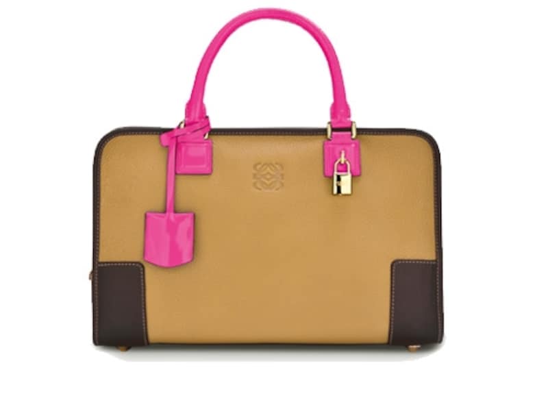 「AMAZONA」(アマソナ) 273,000円 GOLD/MAGENTA SIZE: H.23x36x15/ロエベ ジャパン
