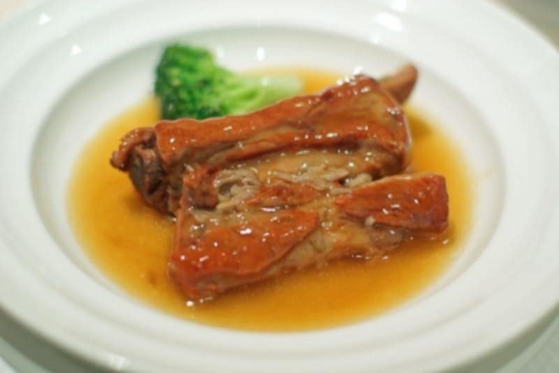 スペアリブの無錫風やわらか煮込み