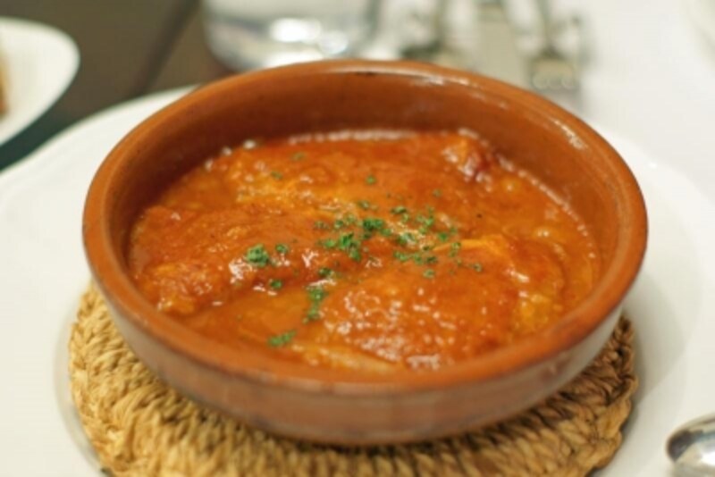 鰯のリエットundefinedピキージョピーマン詰めundefinedビスカイヤソース