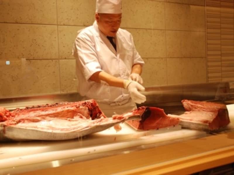 マグロ解体ショー