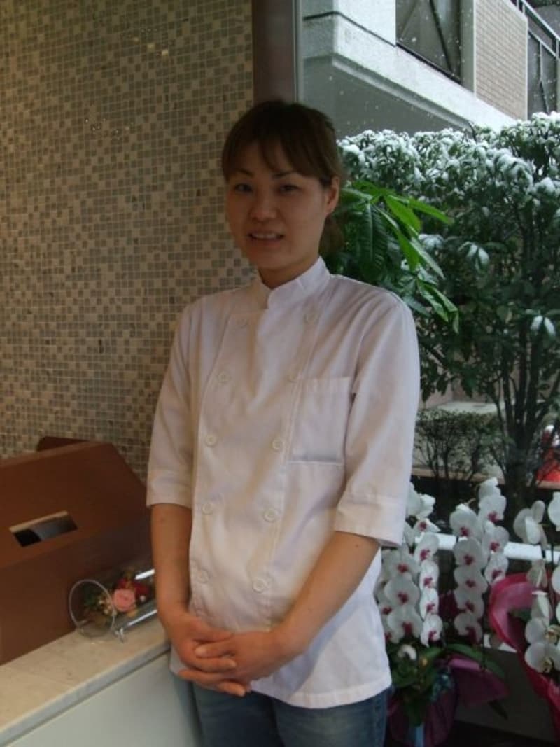 「Patisserie Ryoco　パティスリー リョーコ」のオーナー竹内良子シェフ
