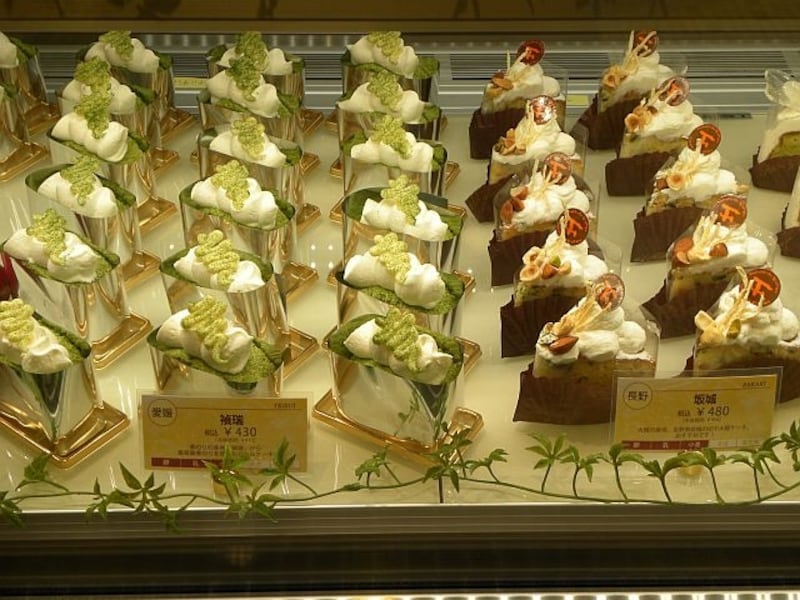 「ヨロイヅカファーム トーキョー」限定の愛媛スイーツ「禎瑞」と長野スイーツ「坂城」