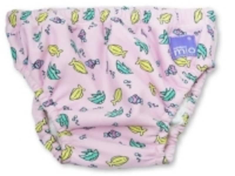 荷物にならないから海外旅行にもおすすめ!undefined写真はピンクタイプ