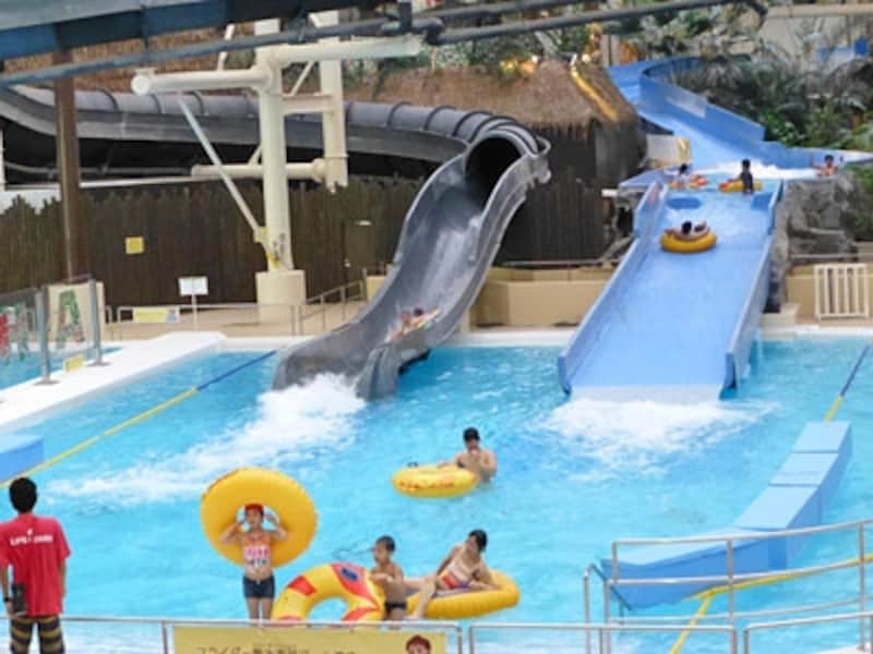 ウォータースライダー