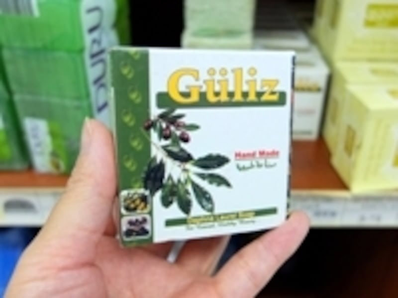 箱入りオリーブオイル