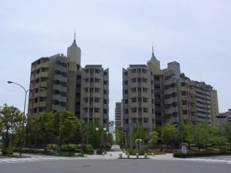 とんがり帽子のウエスト7番街