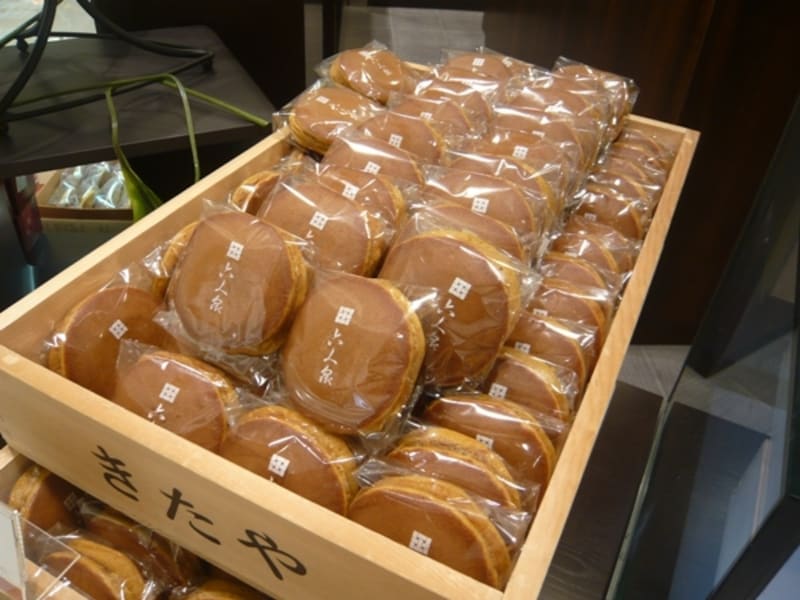 どら焼きの六人衆焼