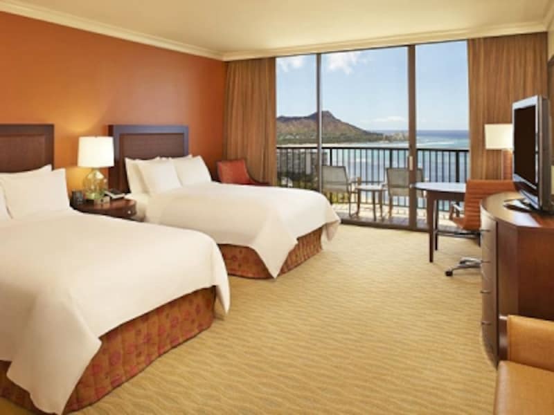 一番海側に建ち、絶景が望めるレインボー・タワー