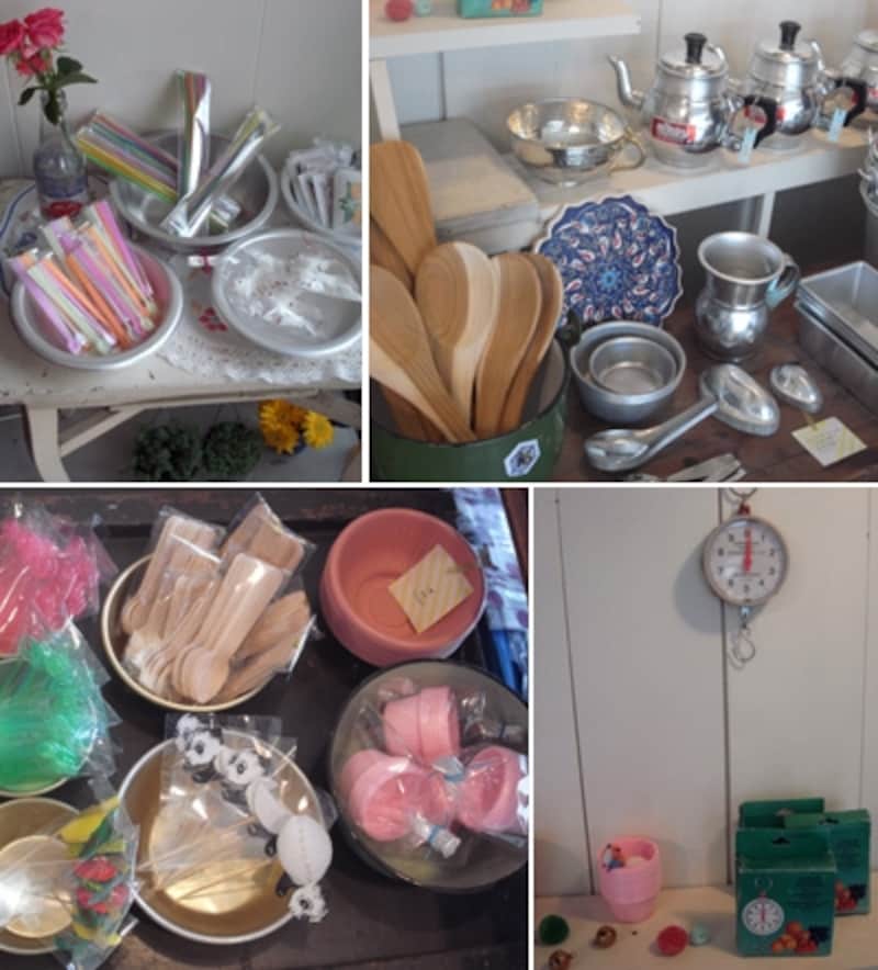 お菓子の型やピック、カップなど。愛嬌あるへっぽこ感にそそられます。