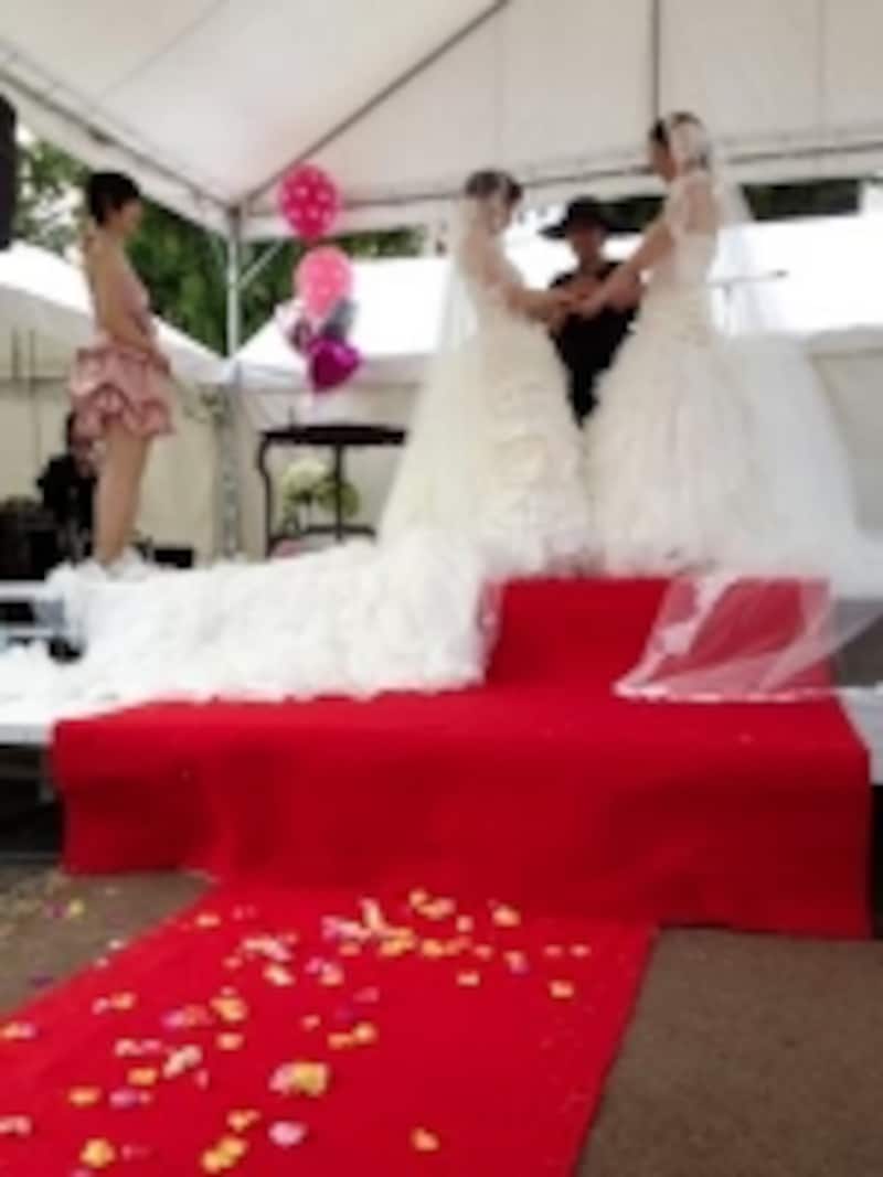 女性どうしのカップル