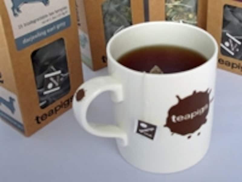 ティーピッグスの大きな専用マグ。ルイーズさんはこれでたっぷりお茶を飲まれているのでしょうね