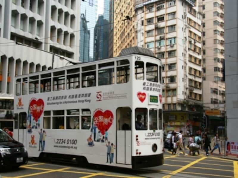 香港島をはしる二階建てトラム