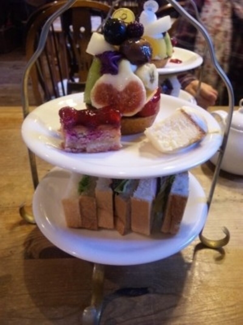 たくさんの種類のケーキが味わえるカフェ 紅茶 All About