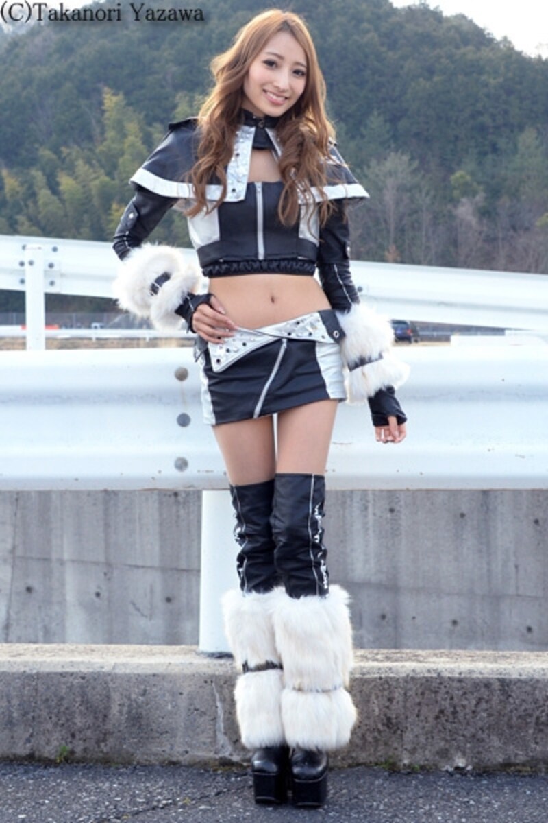 加藤紗里/GREENTEC & LEON RACING LADY