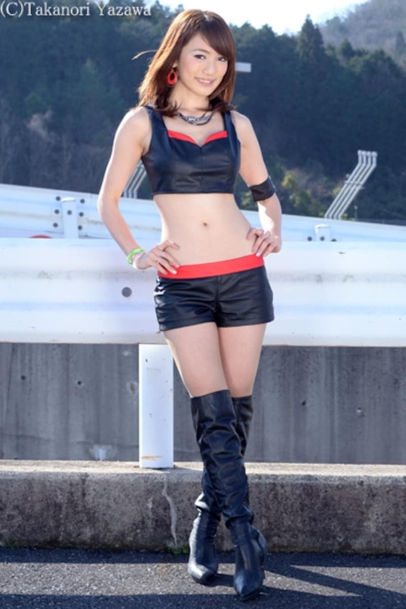 戸崎奈津/EFXガールズ レースクイーン