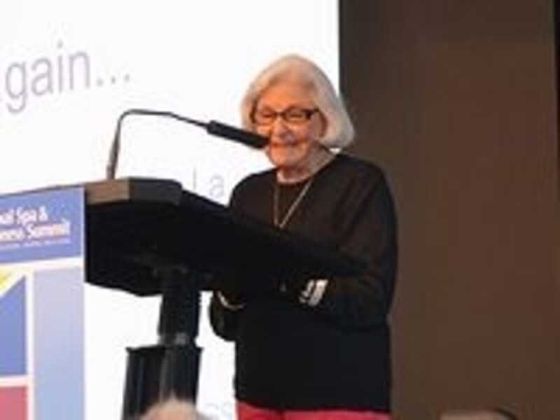 デボラ・スツェケリー