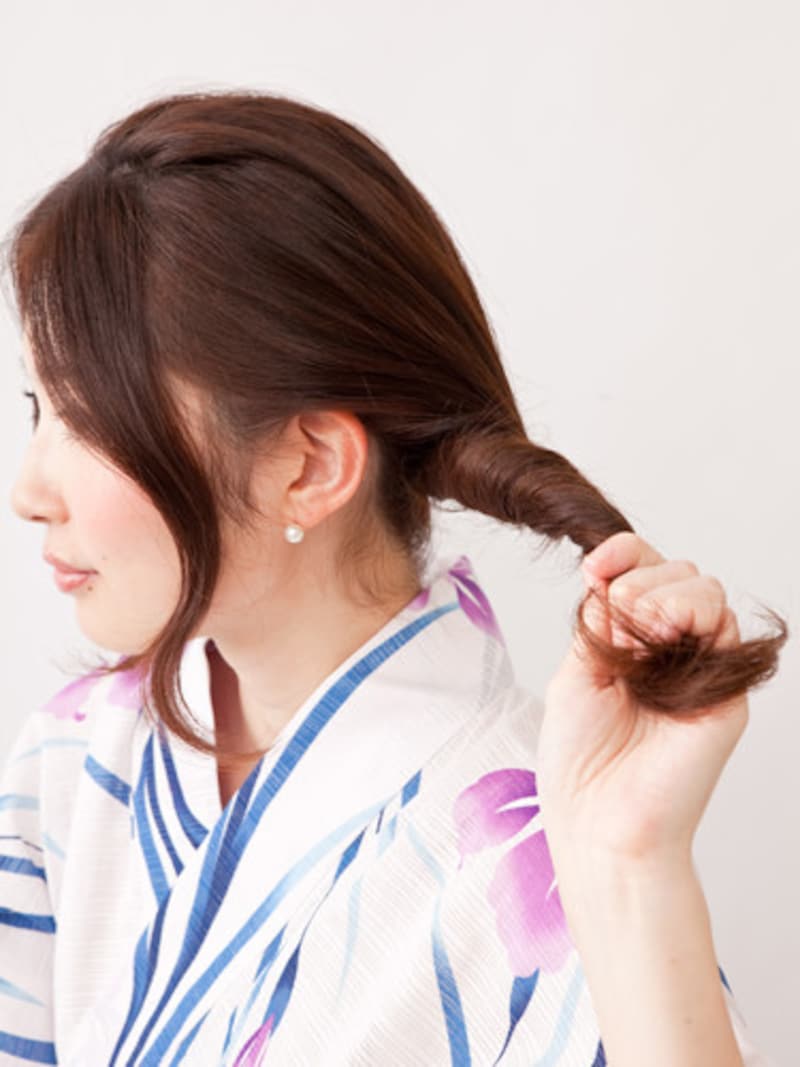 崩れないように強めにねじる