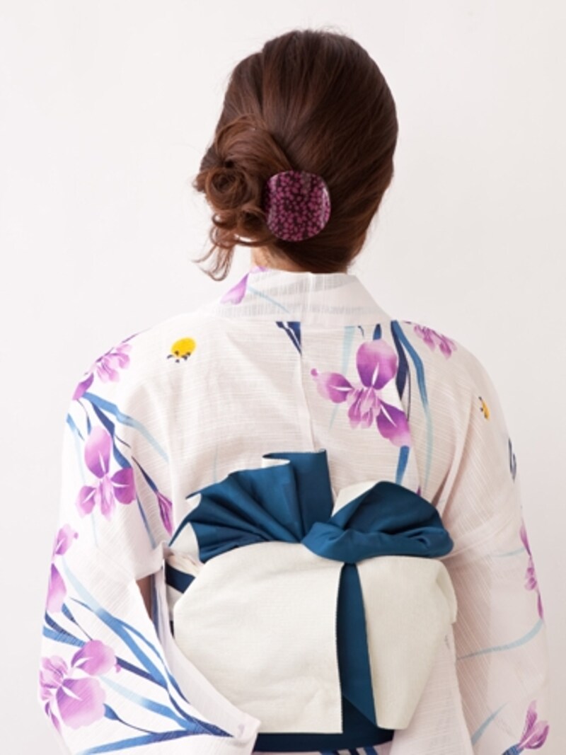 ミディアム浴衣・低めの位置で作る簡単サイドシニヨン