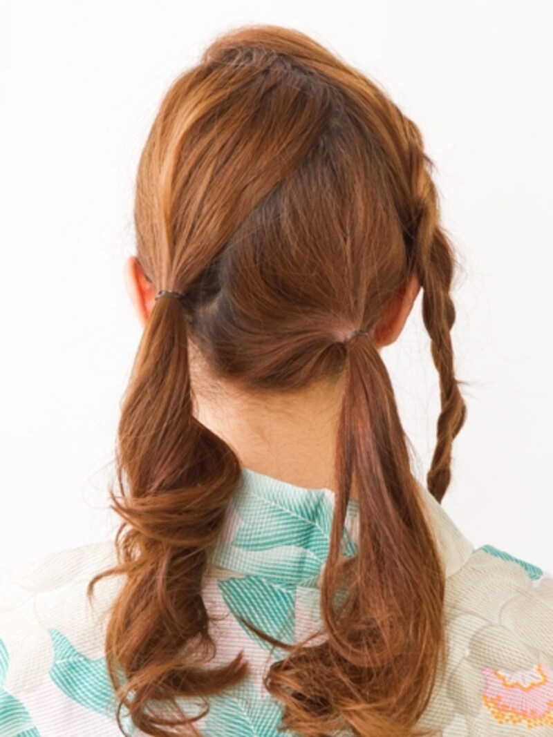 コームではなく指で分け取る