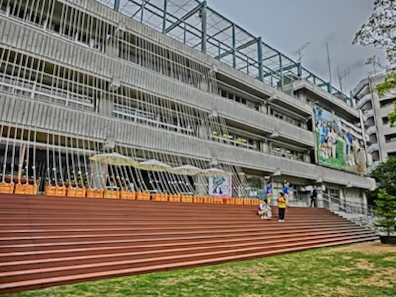 HDRアートundefinedF3 1/640秒 ISO80undefined4.24mm（24mm相当）「3111 アーツ千代田」undefined秋葉原にある廃校した小学校校舎を活用したアートスペース