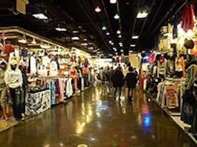 洋服を安く買いたいなら、東大門の市場やファッションビルがオススメです
