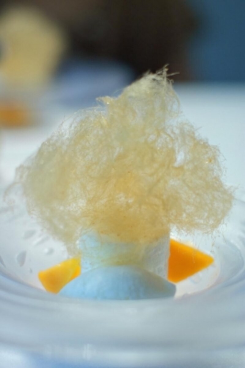 宮崎マンゴーとウフ・アラ・ネージュundefined黒糖のバーバパパ