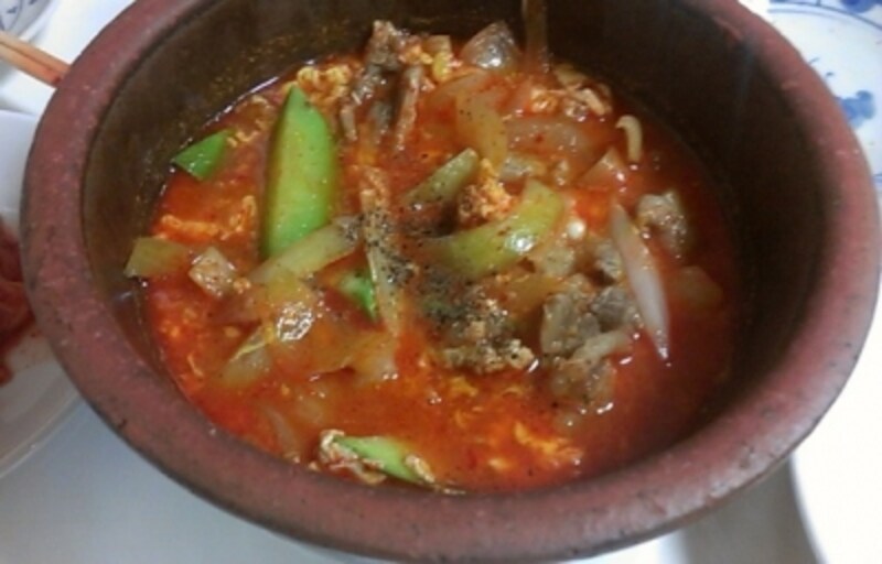 韓国で「テグタン」といえば、鱈のスープだけれど、日本では牛肉のスープ