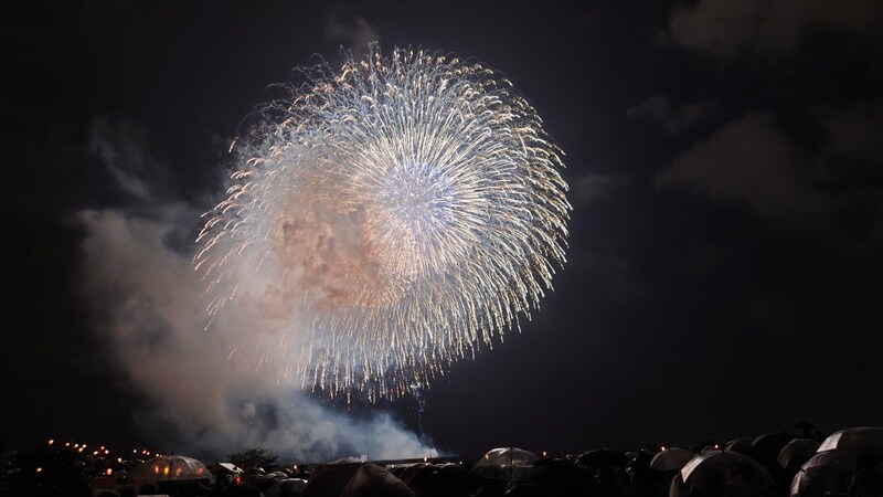 長岡花火／スターマイン花火