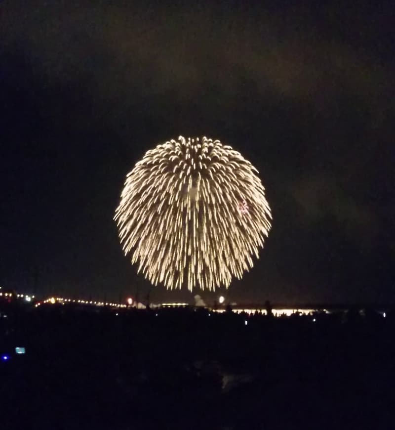 長岡花火／正三尺玉・3連発1発目