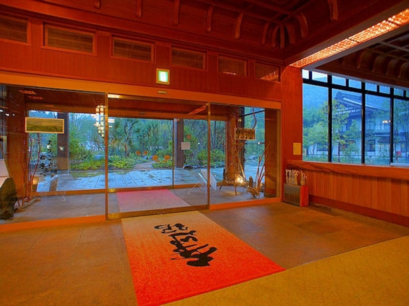 山の神温泉 優香苑ロビー
