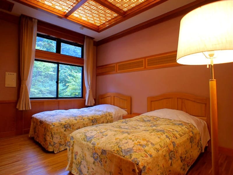 山の神温泉 優香苑 洋室