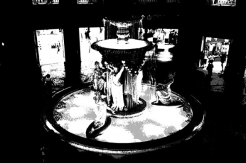 DSC-RX100 実写画像21 ピクチャーエフェクト：ポスタリゼーション（白黒）