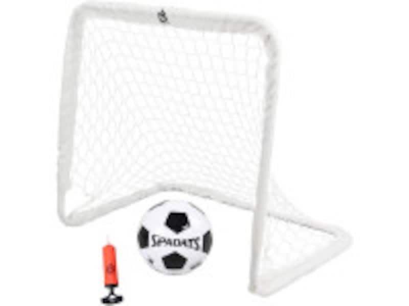 サッカーボール、サッカーゴール、空気入れがセットになっているのですぐに遊べます