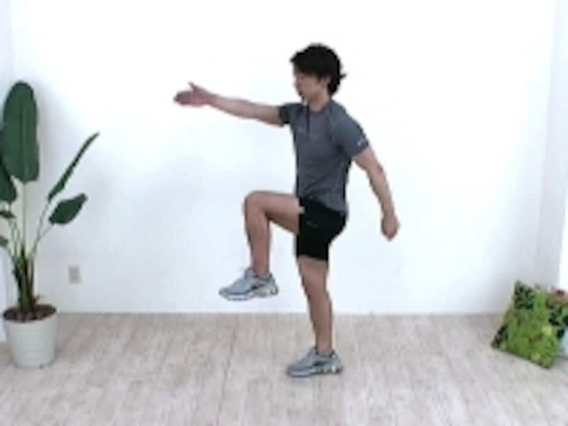 室内トレーニングで体力作り 腿上げ等の効果的な器具なし有酸素運動 筋トレ 筋肉トレーニング All About