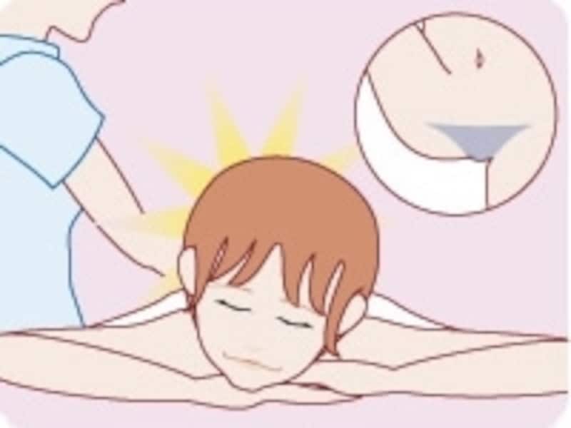 脱毛する女性