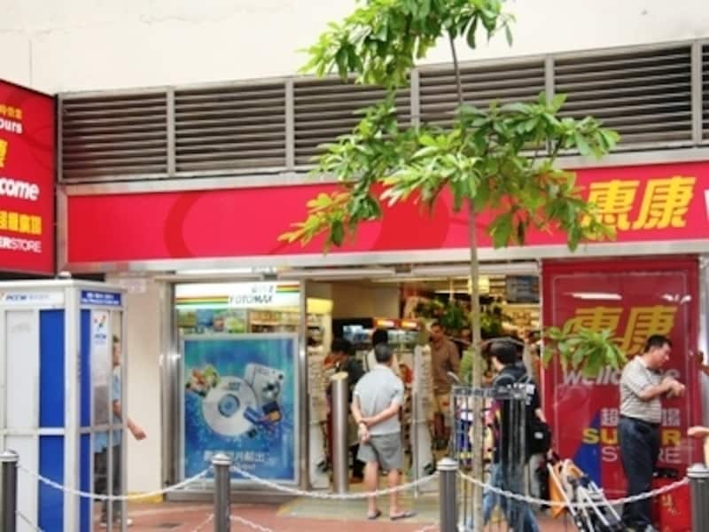 スーパーやコンビニに行く際にはマイバッグをお忘れずに