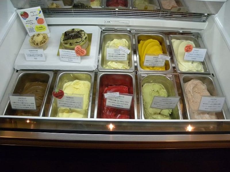 「ラ・ヴィエイユ・フランス」のアイスクリームのショーケース