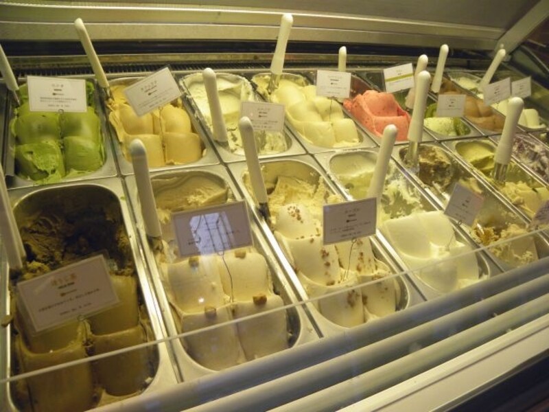 「シンチェリータ」のジェラートのショーケース