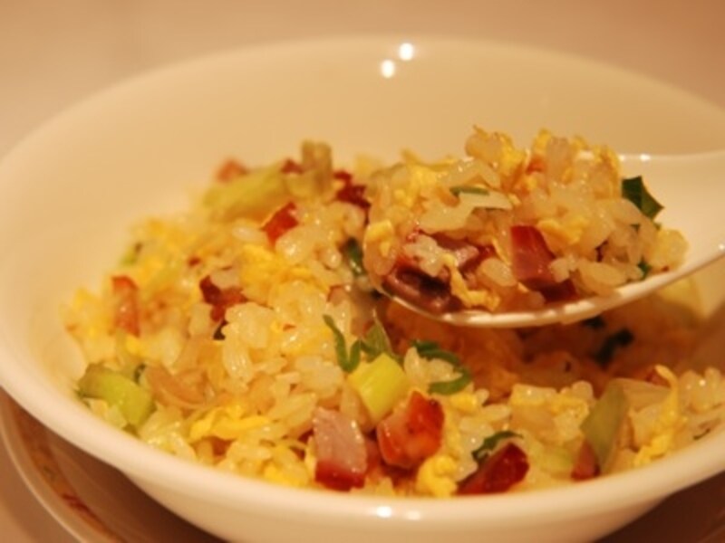 チャーシューとレタス入りチャーハン