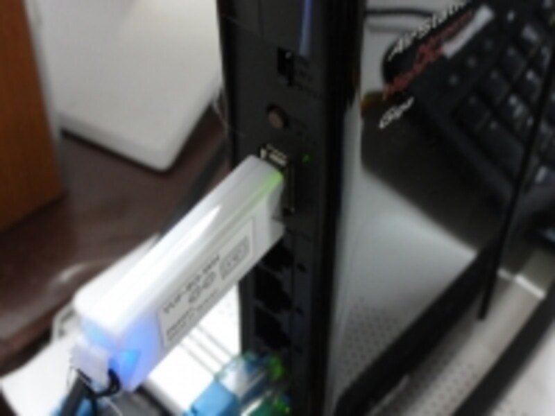 USB端子にメモリを