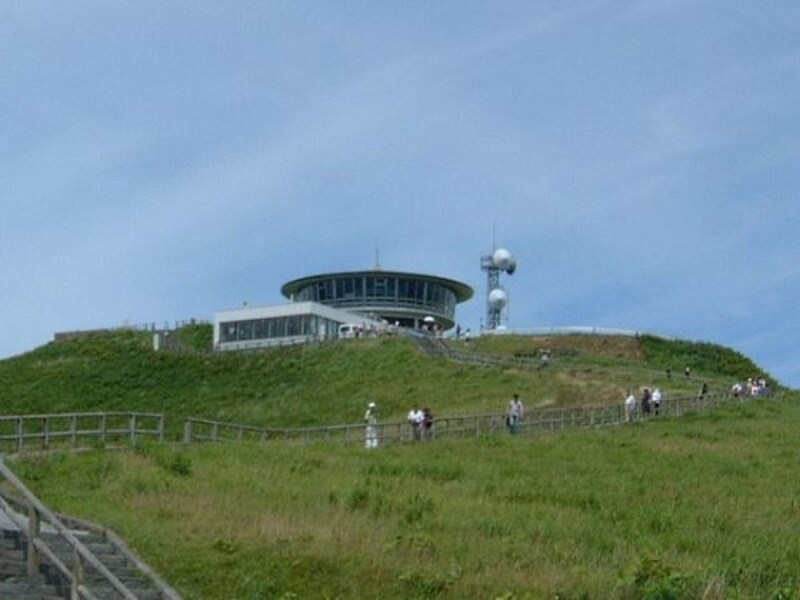 寒風山回転展望台