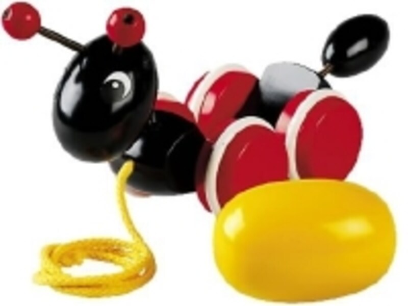 タマゴはアリさんの背中に乗せているだけ。落ちないように上手に引っ張れるかな?