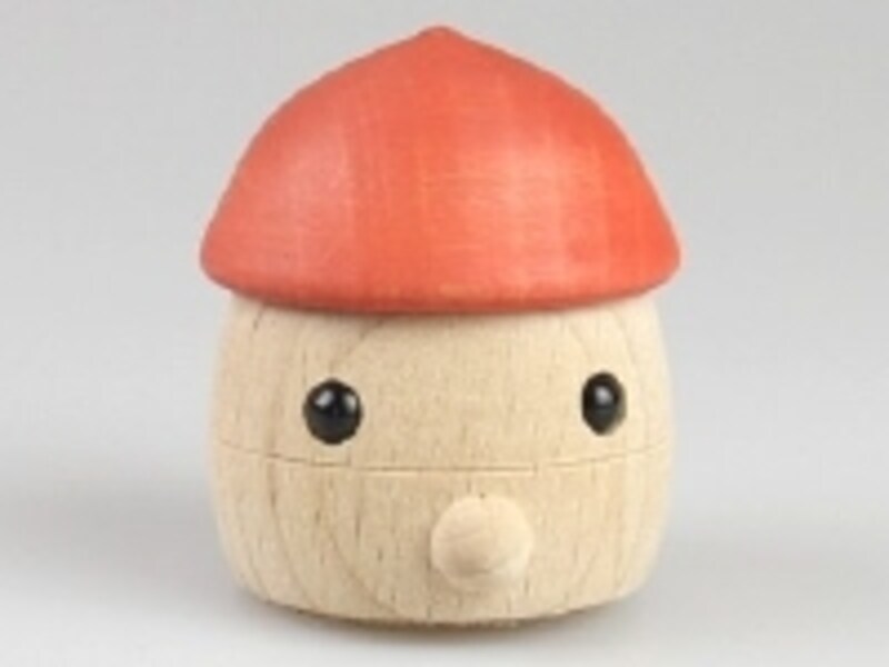 帽子の色は赤の他、オレンジと茶色もあります