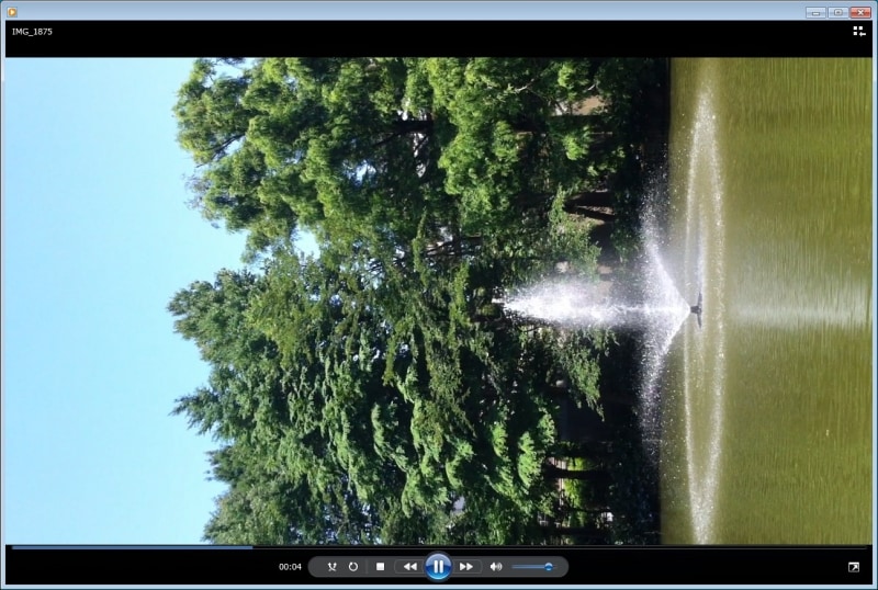 パソコンに取り込むと横に回転してしまう