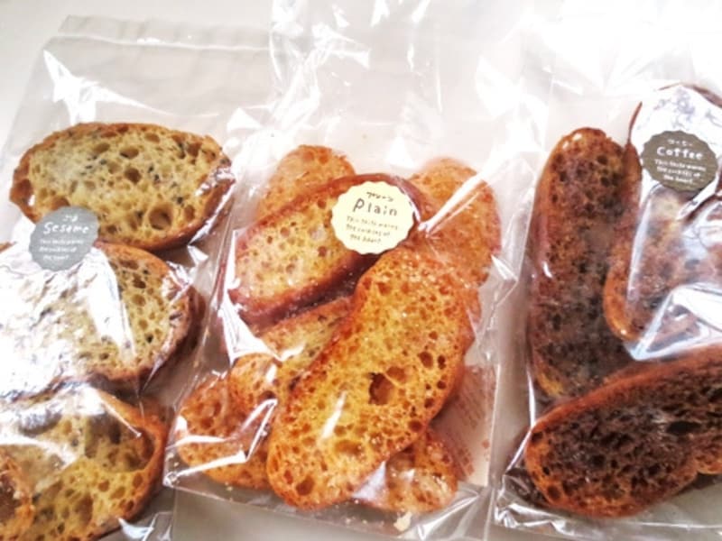 ラスク(プレーン/黒ゴマ/コーヒーシナモン)