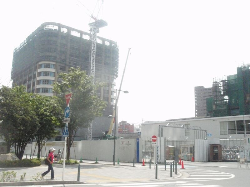 パークシティ武蔵小杉ザundefinedグランドウィングタワーの工事中の現地