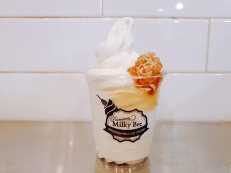 ミルキービーのソフトクリーム、ハニーキューブ