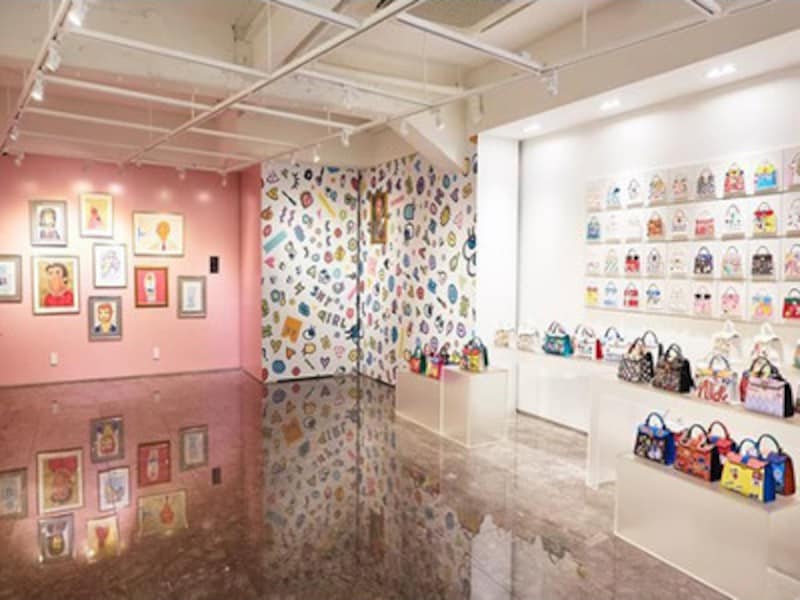 プレイノーモアのバッグ