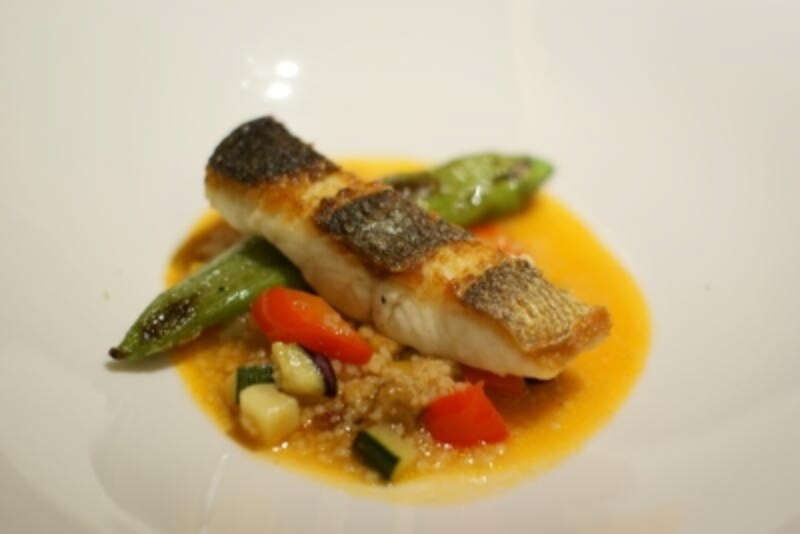 スズキと夏野菜とクスクス添え